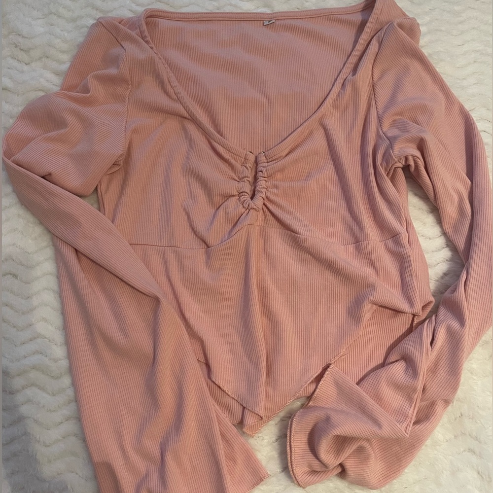 pink long sleeve crop top